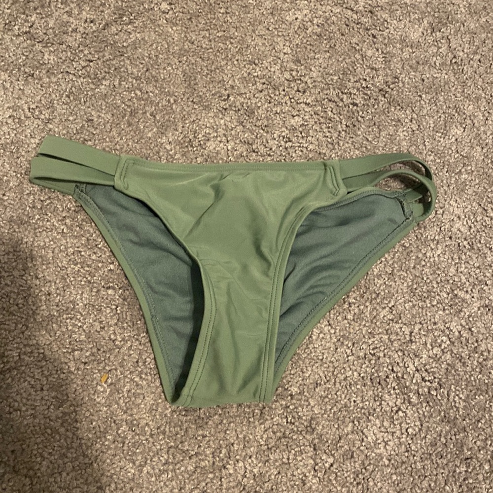Bathing suit bottoms